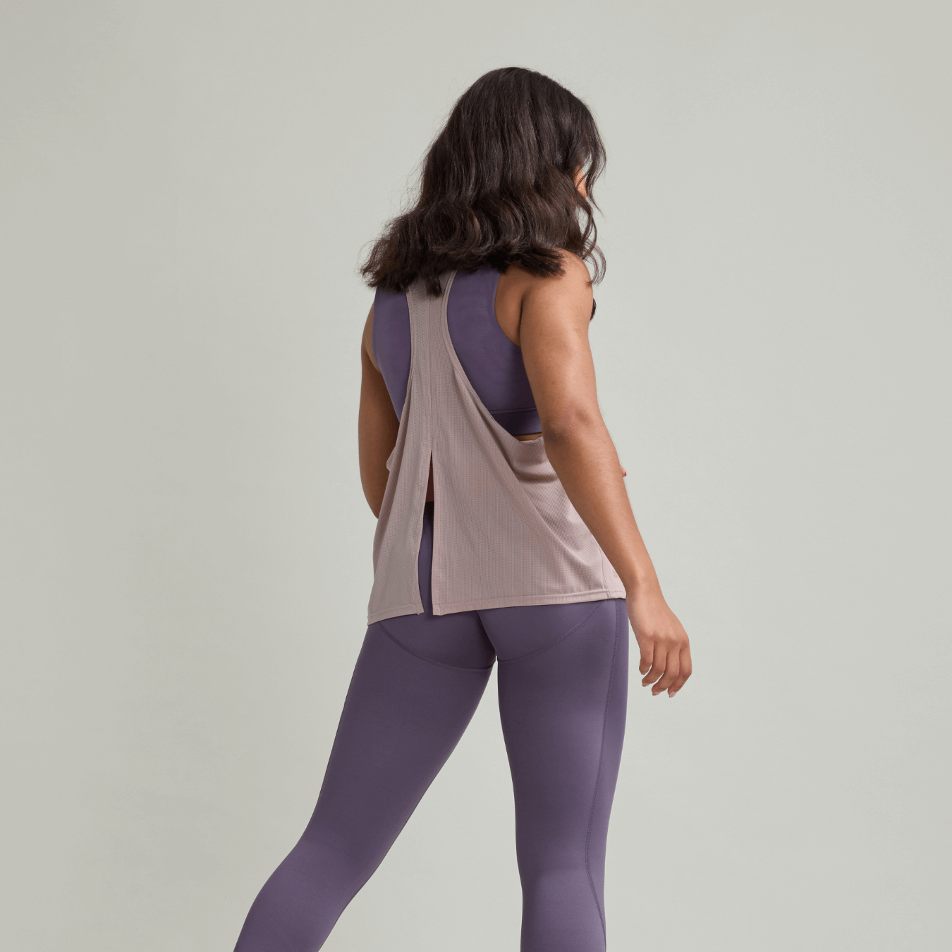 CLQ Flex Split Back Singlet Latte