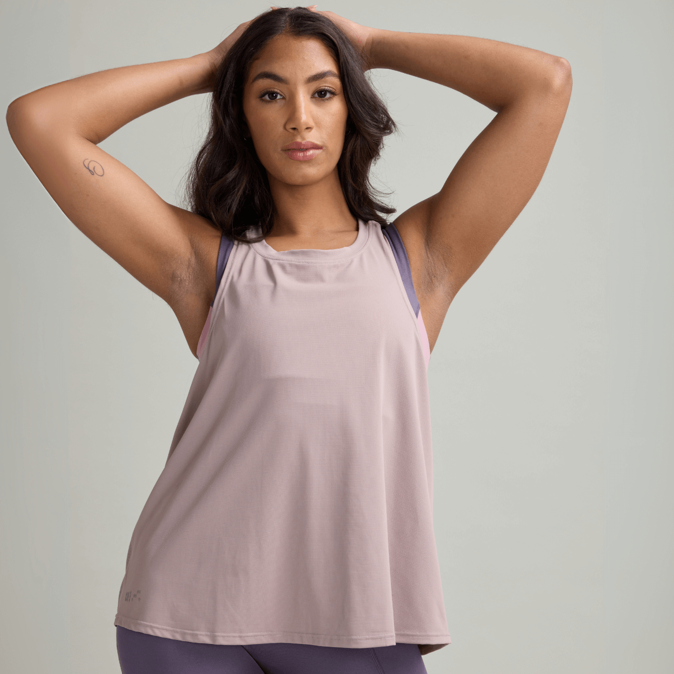 CLQ Flex Split Back Singlet Latte