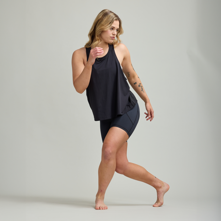 CLQ Flex Split Back Singlet Black
