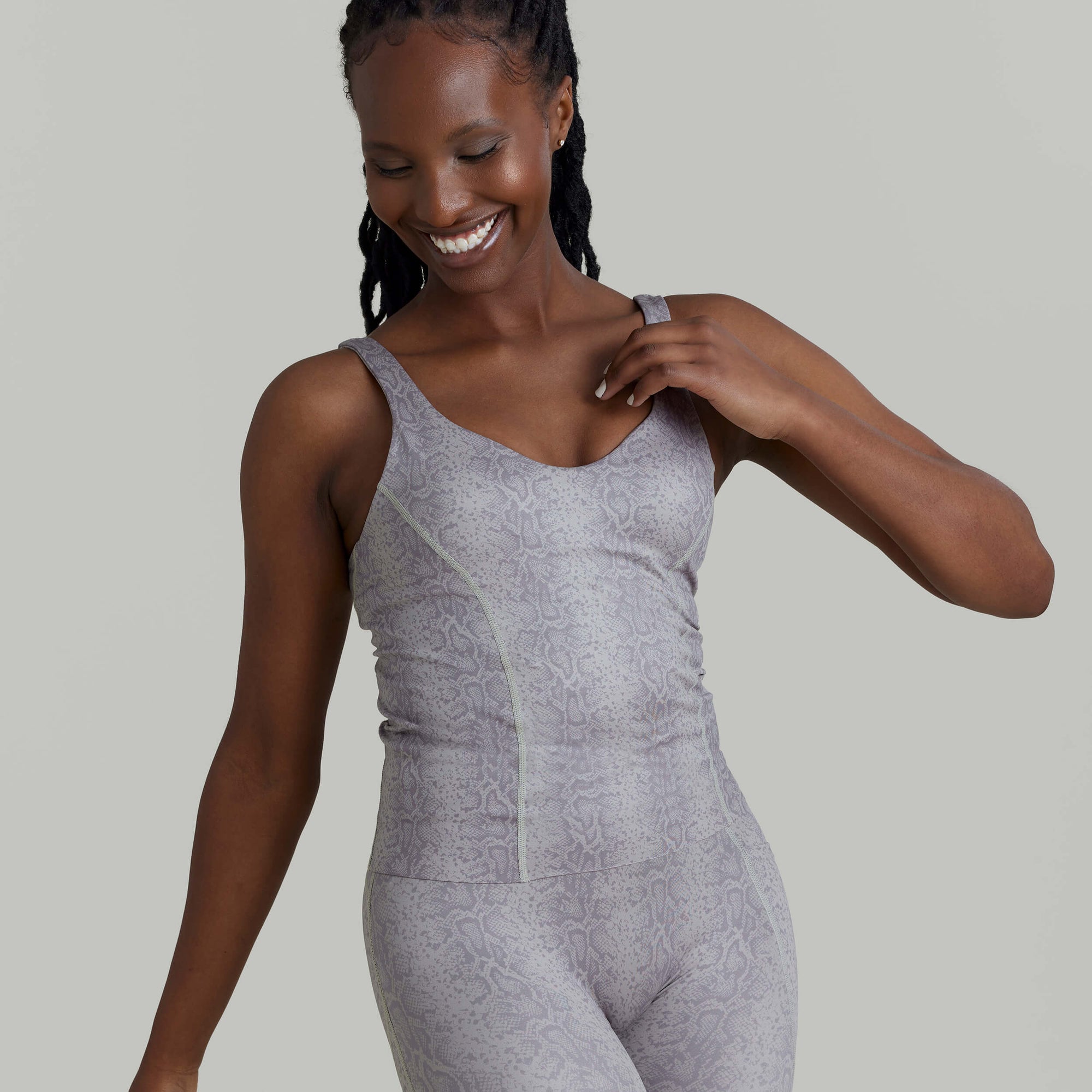 CLQ Power V Neck Tank - Snake